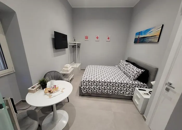 ゲストハウス Raggio Di Sole 4*